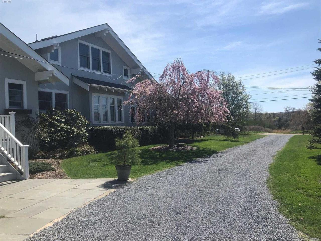 27 Bay Ave - Photo 1