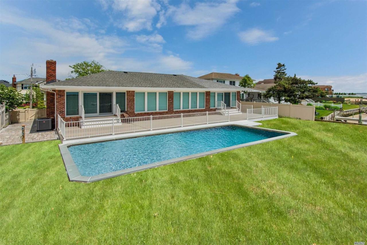 126 Riviera Dr. S. - Photo 1