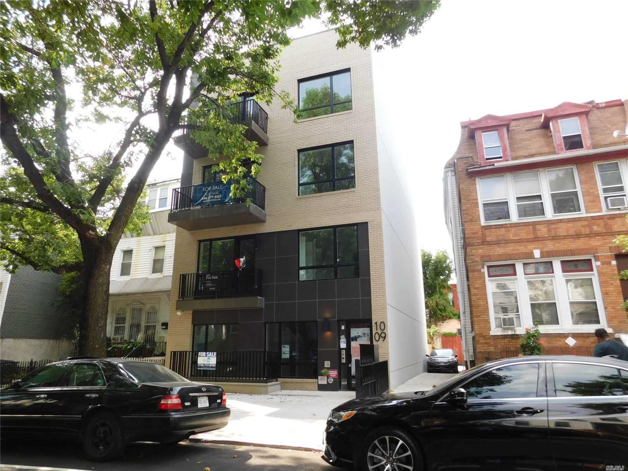 1009 Hancock St - Photo 1