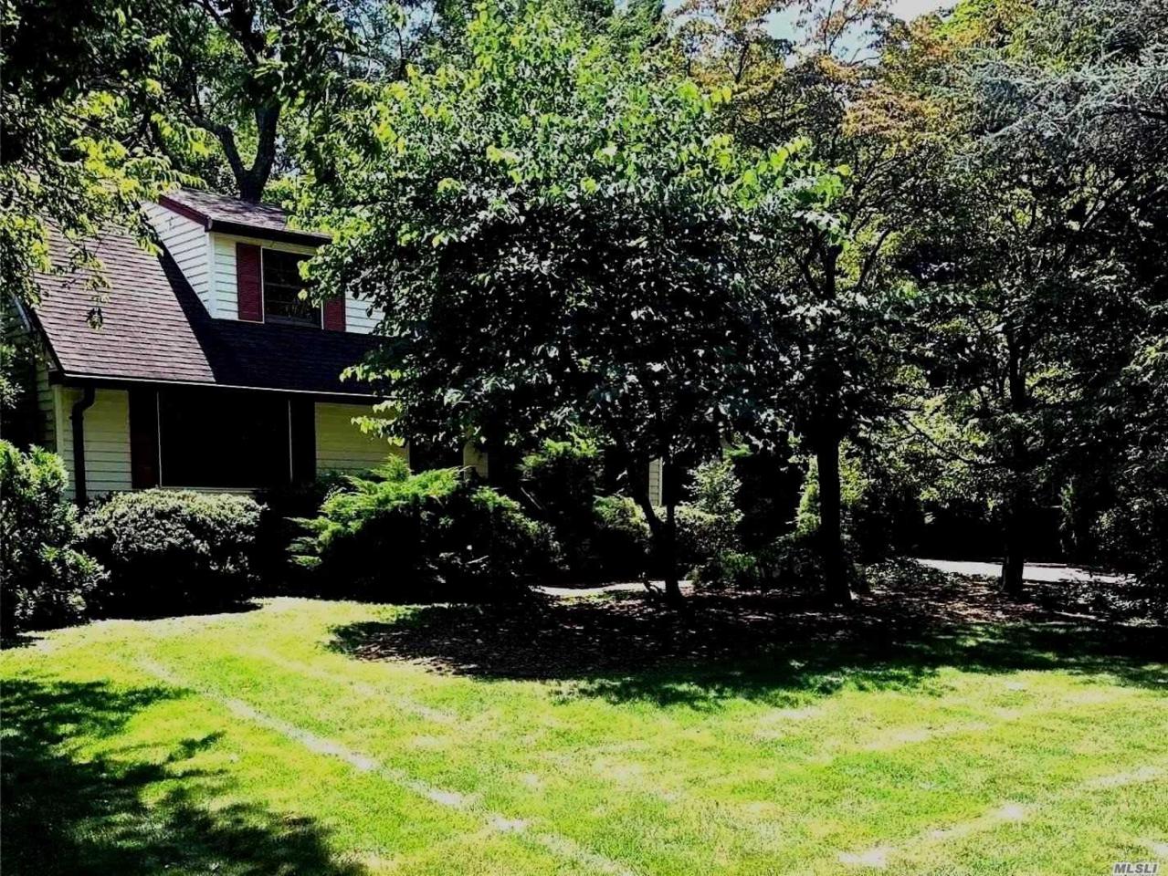 14 James Pl - Photo 1