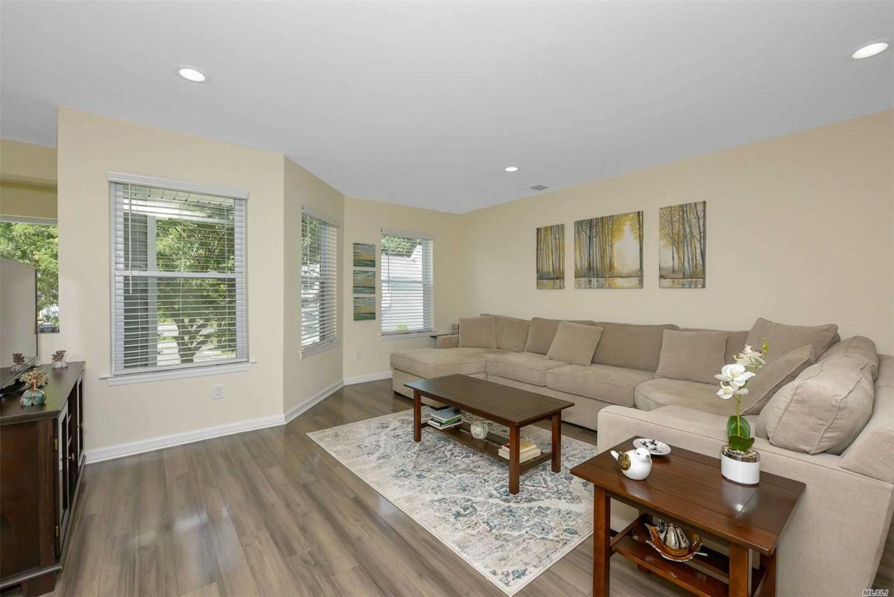 80 Leeward Ct - Photo 1