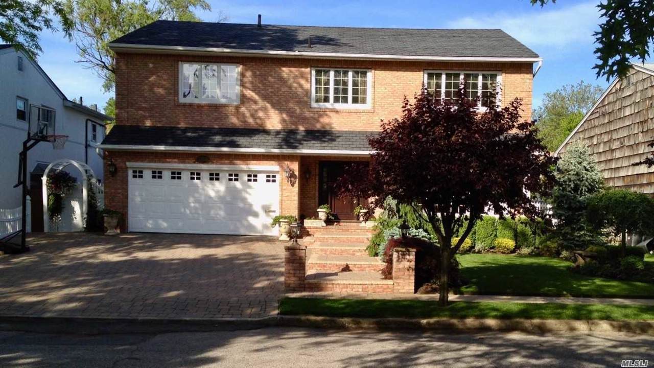 23 Valley Greens Dr - Photo 1