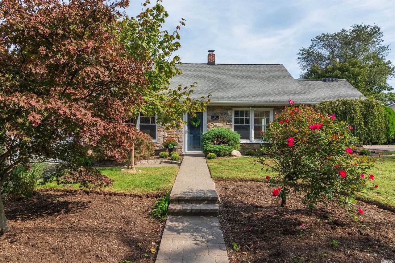 18 Juniper Pl - Photo 1