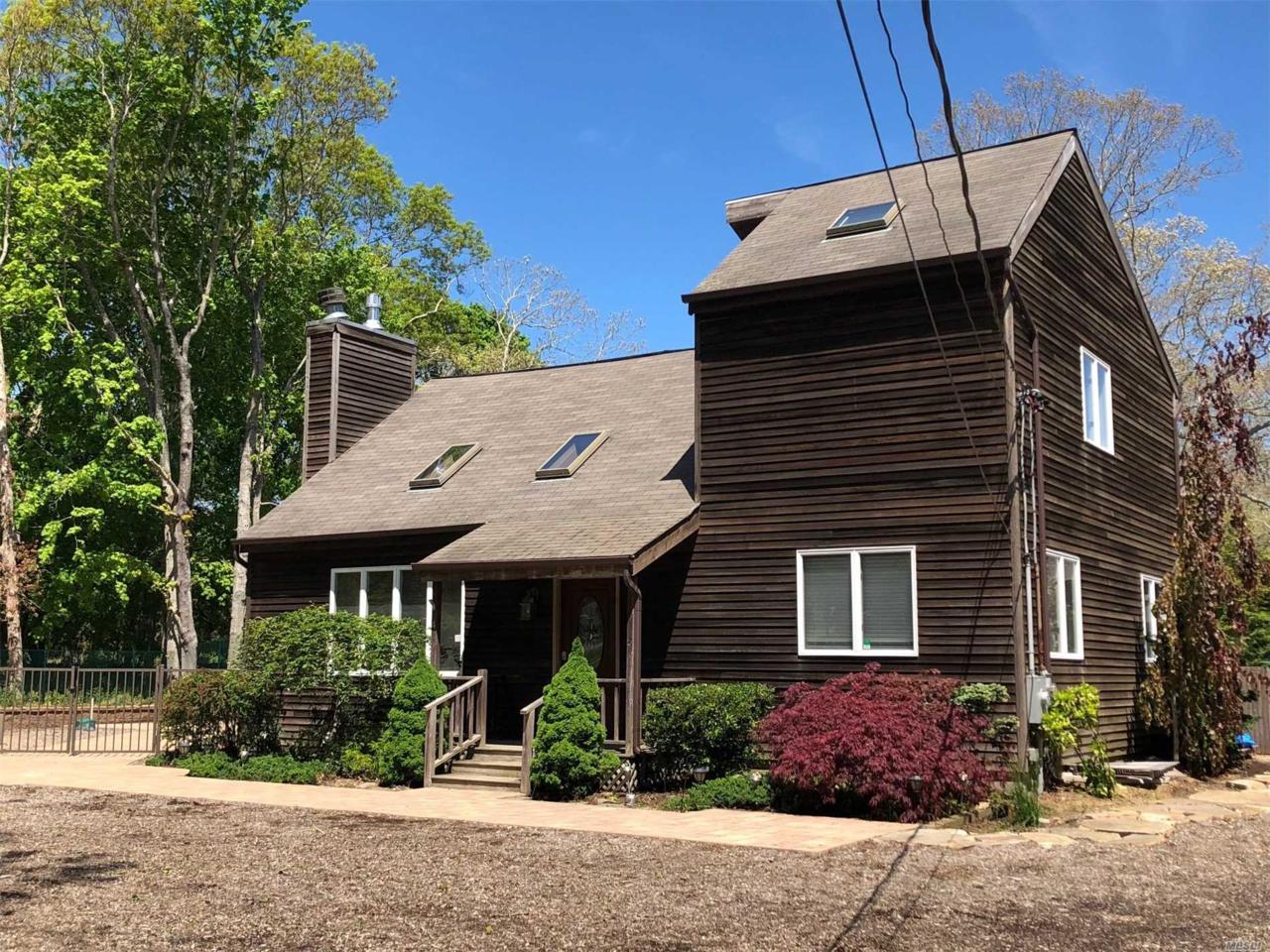 4 Pleasant Ln - Photo 1