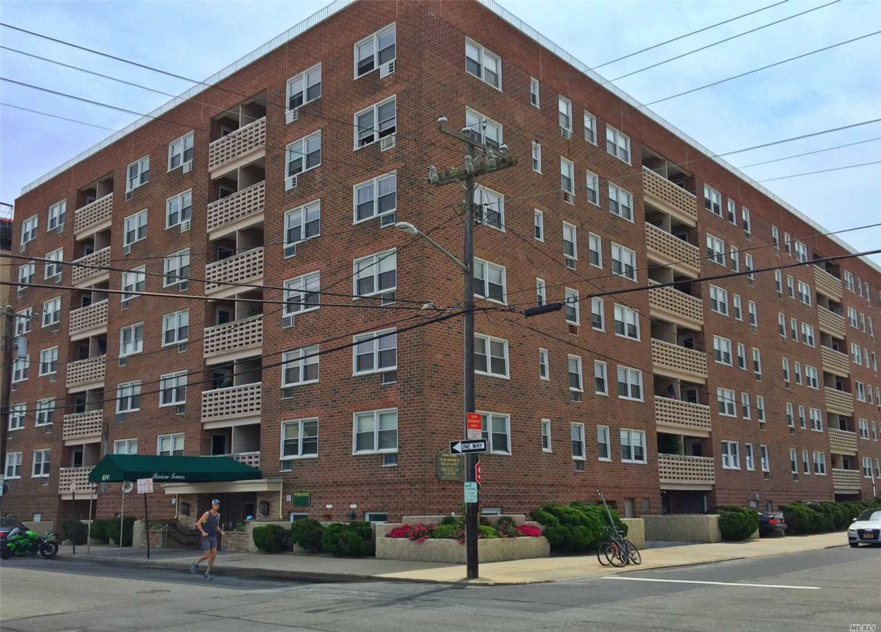 600 Shore Rd - Photo 1