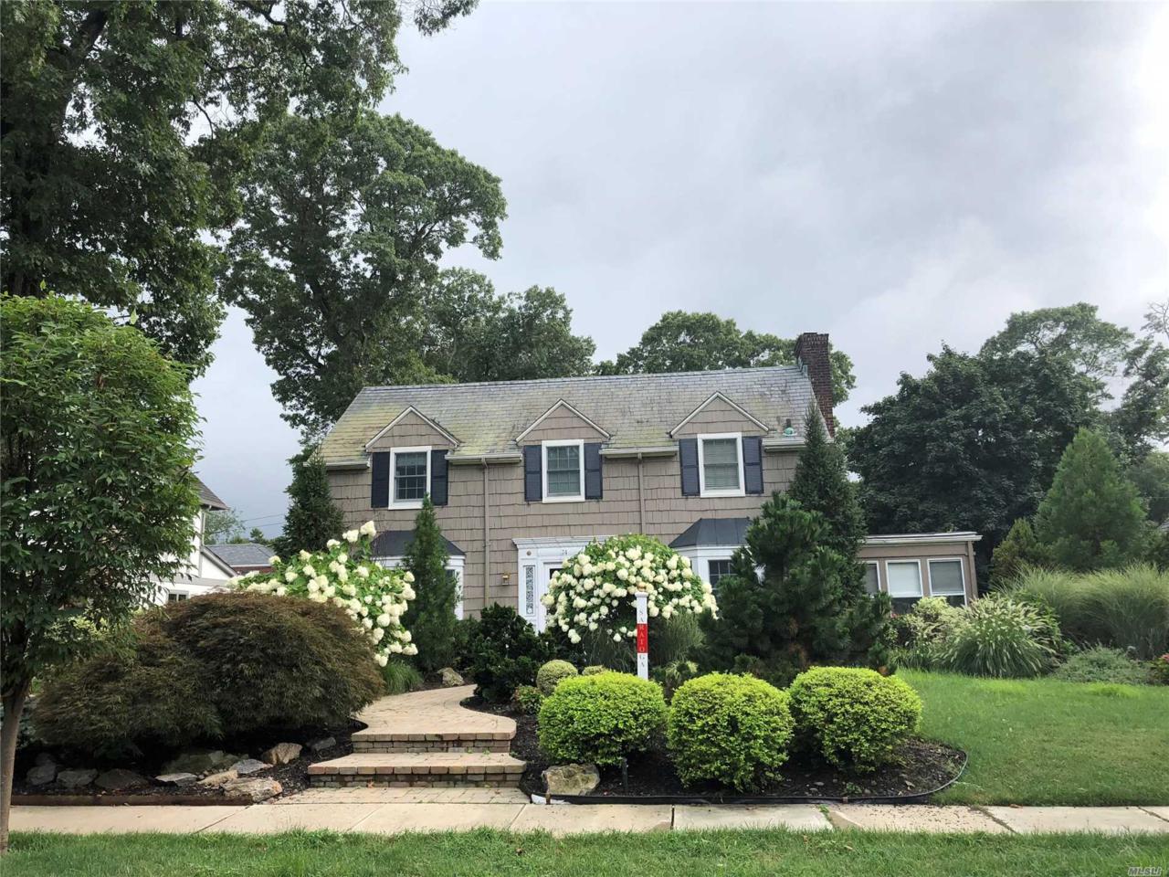74 Roxen Rd - Photo 1