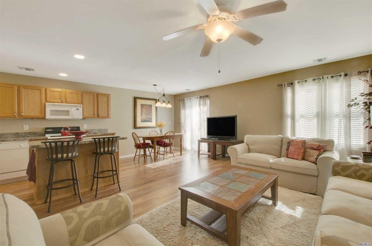105 Willow Pond Dr - Photo 1