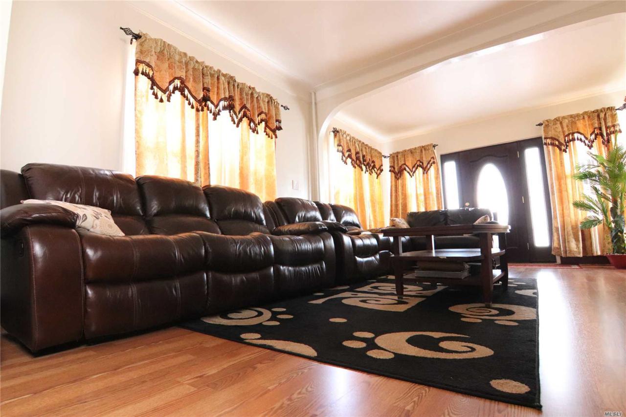 117-42 124 Street - Photo 1