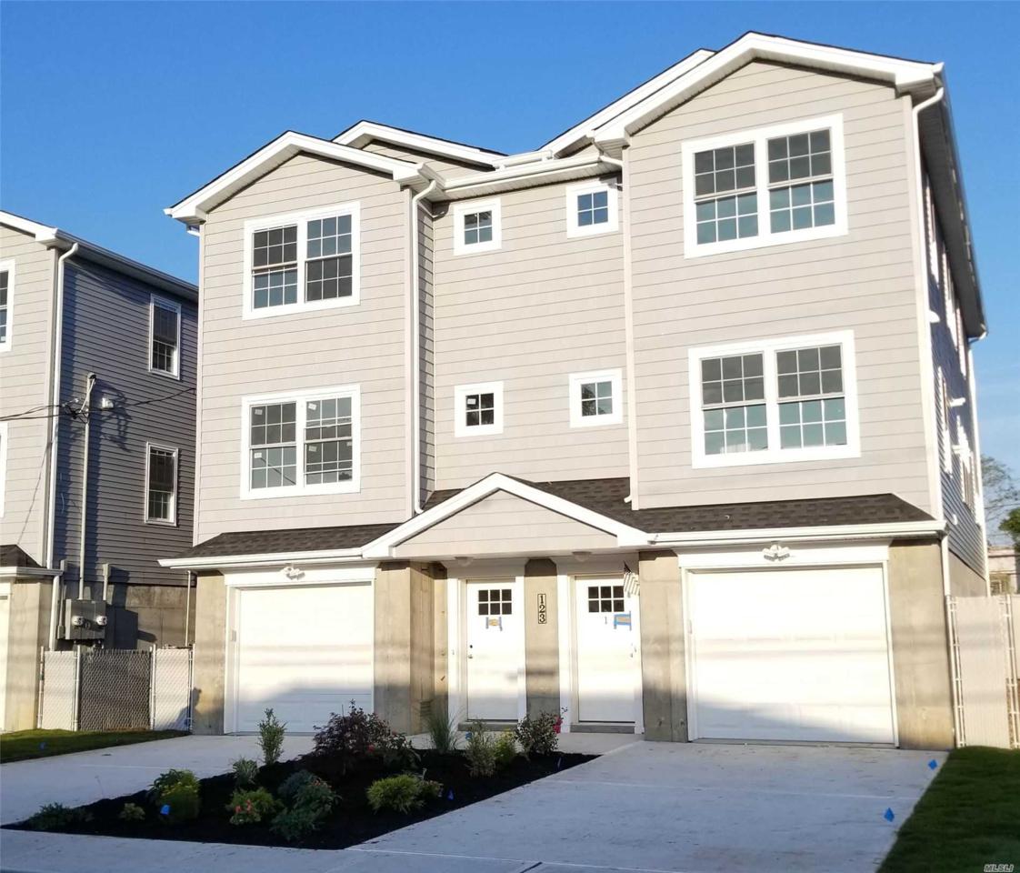 127 Nassau Ln - Photo 1