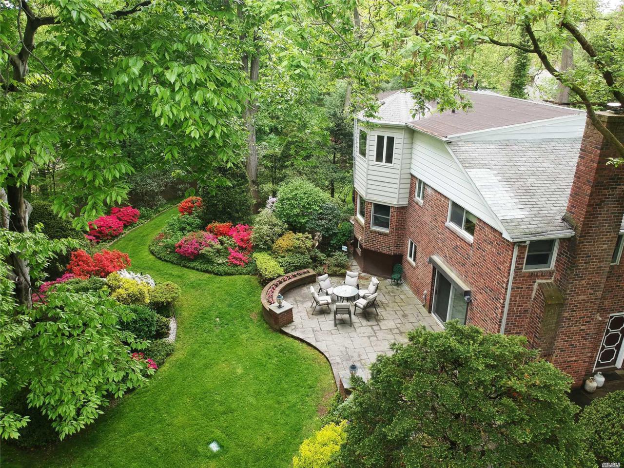 21 Wooleys Ln - Photo 1
