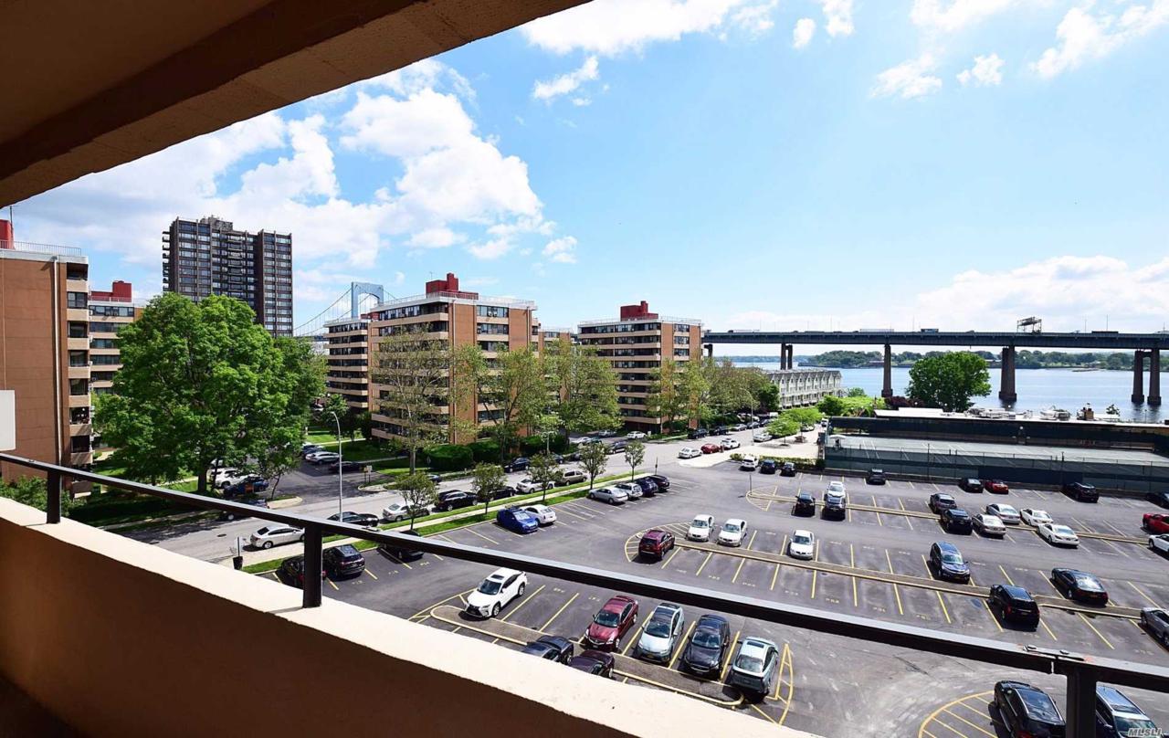 9-05 166 St - Photo 1