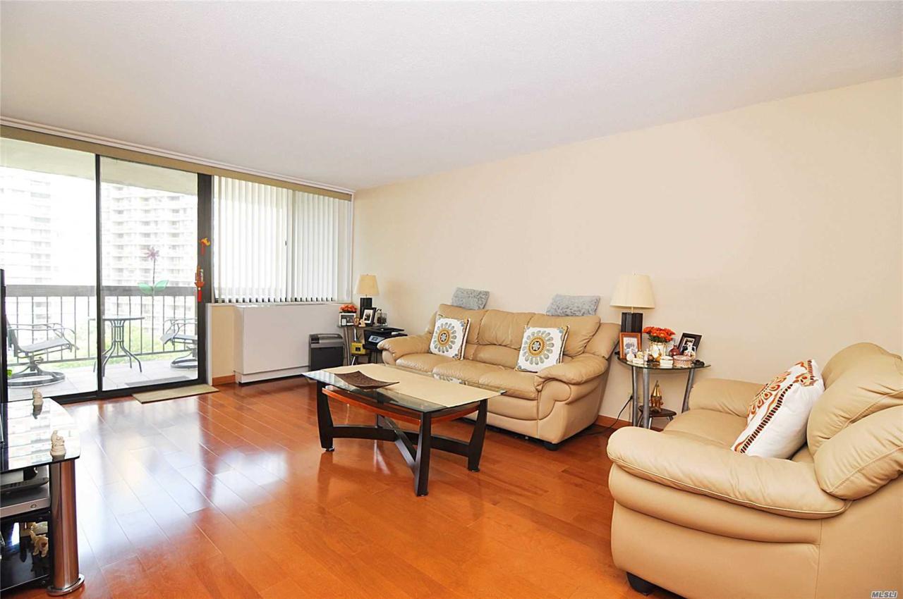 1 Bay Club Dr - Photo 1