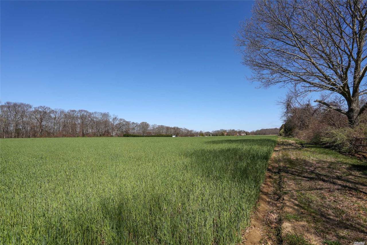 200 Peconic Bay Blvd - Photo 1