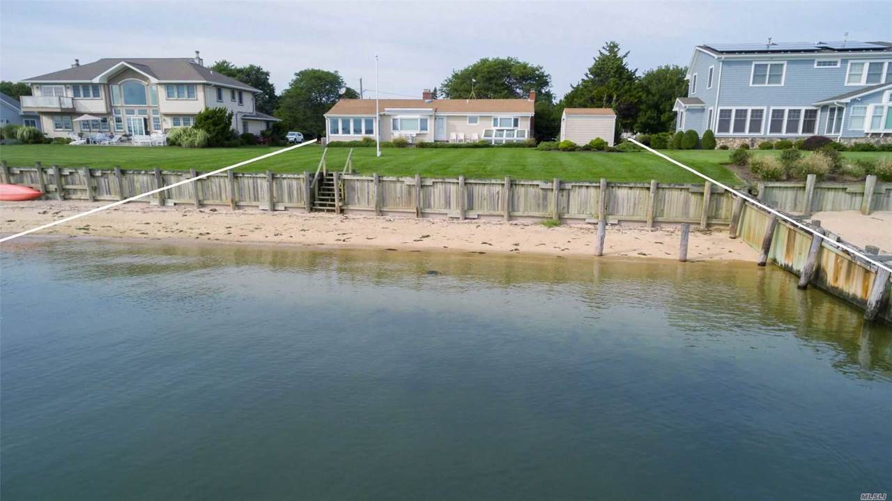 435 Watersedge Way - Photo 1