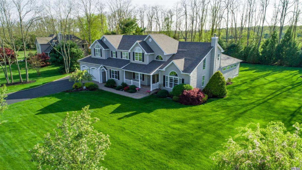 52 Chateau Dr - Photo 1