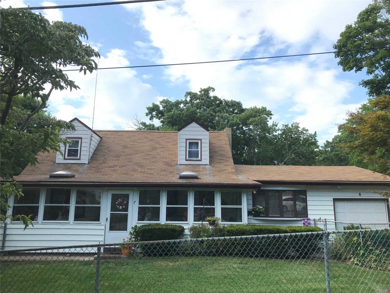 7 Poseidon Rd - Photo 1