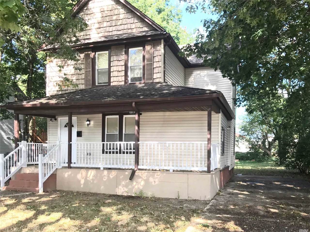 29 Elm Ave - Photo 1