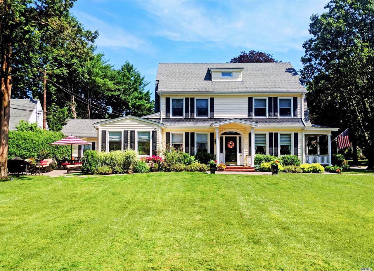 150 Wellington Rd - Photo 1