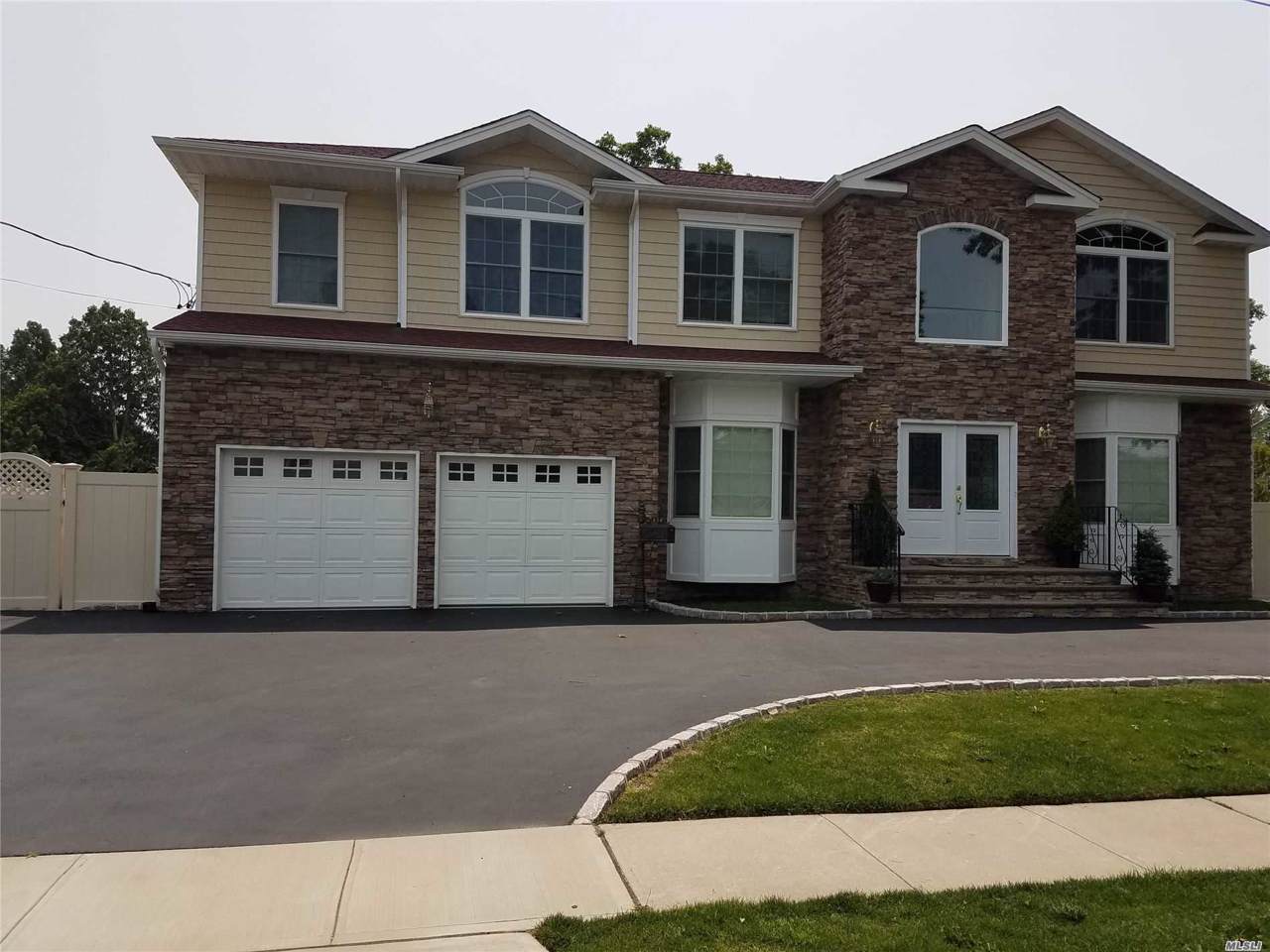 116 Smith St - Photo 1