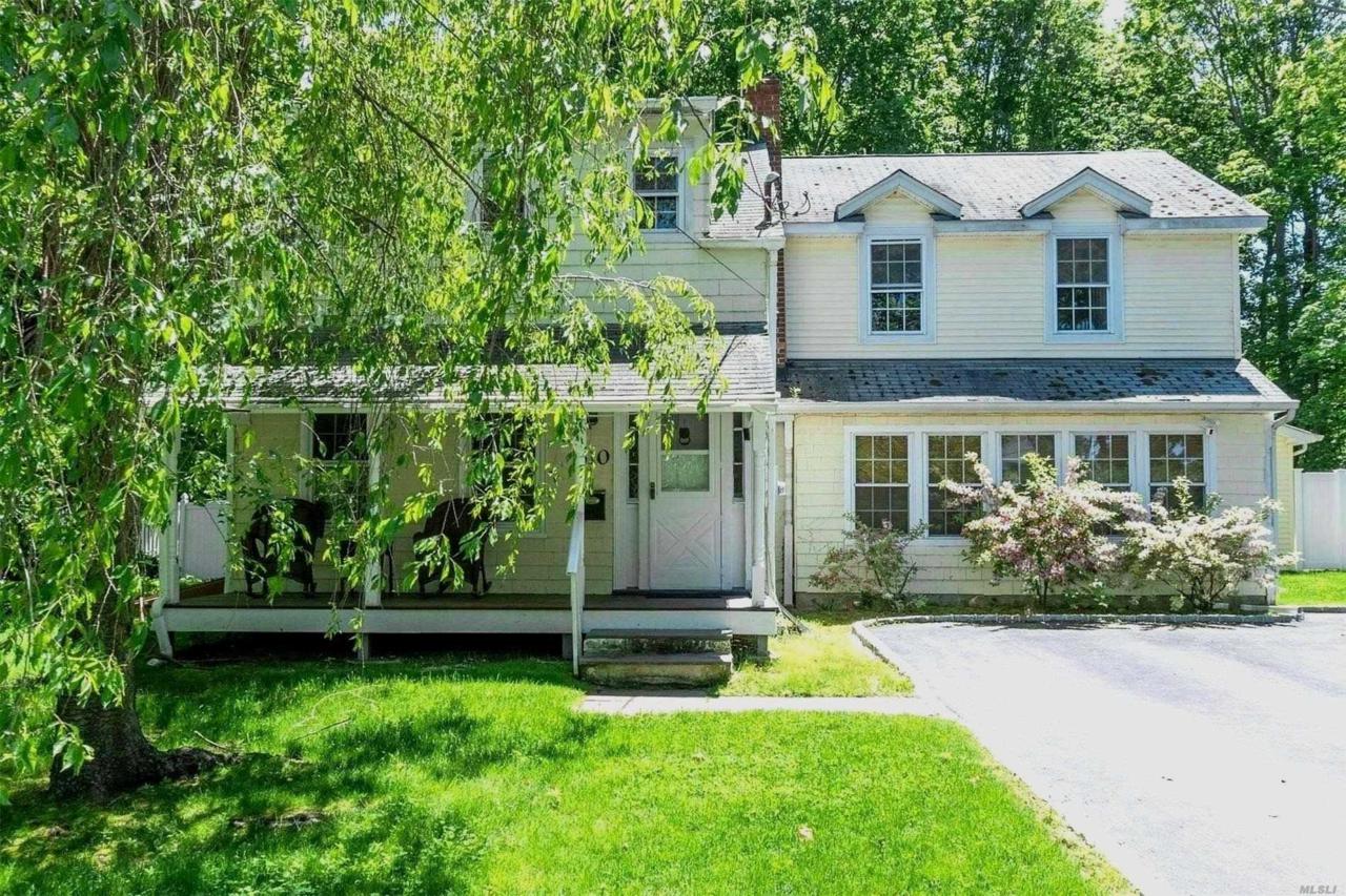 310 Thompson St - Photo 1