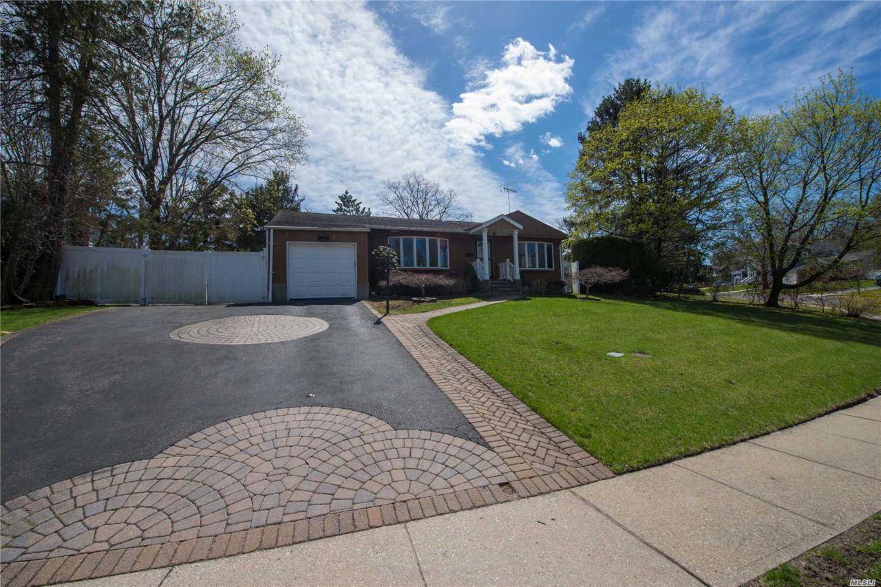 24 Renee Rd - Photo 1