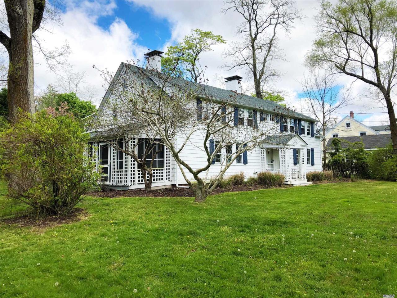 149 South Country Rd - Photo 1