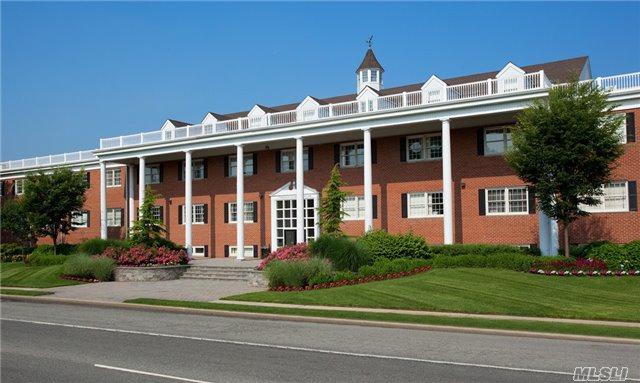 150 Broadhollow Rd - Photo 1