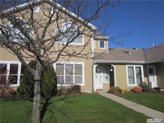 55 Eric Dr - Photo 1