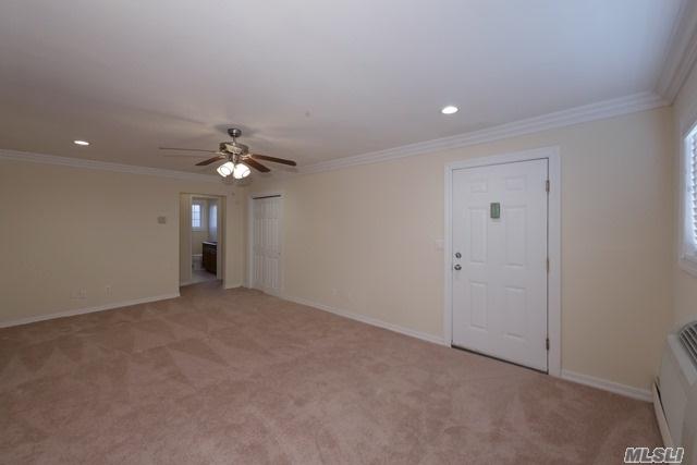 211 Lakeland Ave - Photo 1