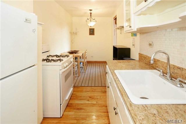 33-24 Junction Blvd - Photo 1