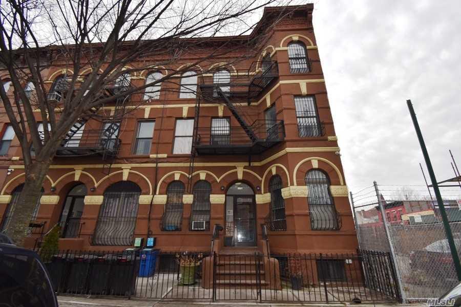 172 Stuyvesant Ave - Photo 1