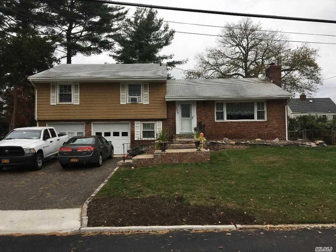 609 Oxford St - Photo 1