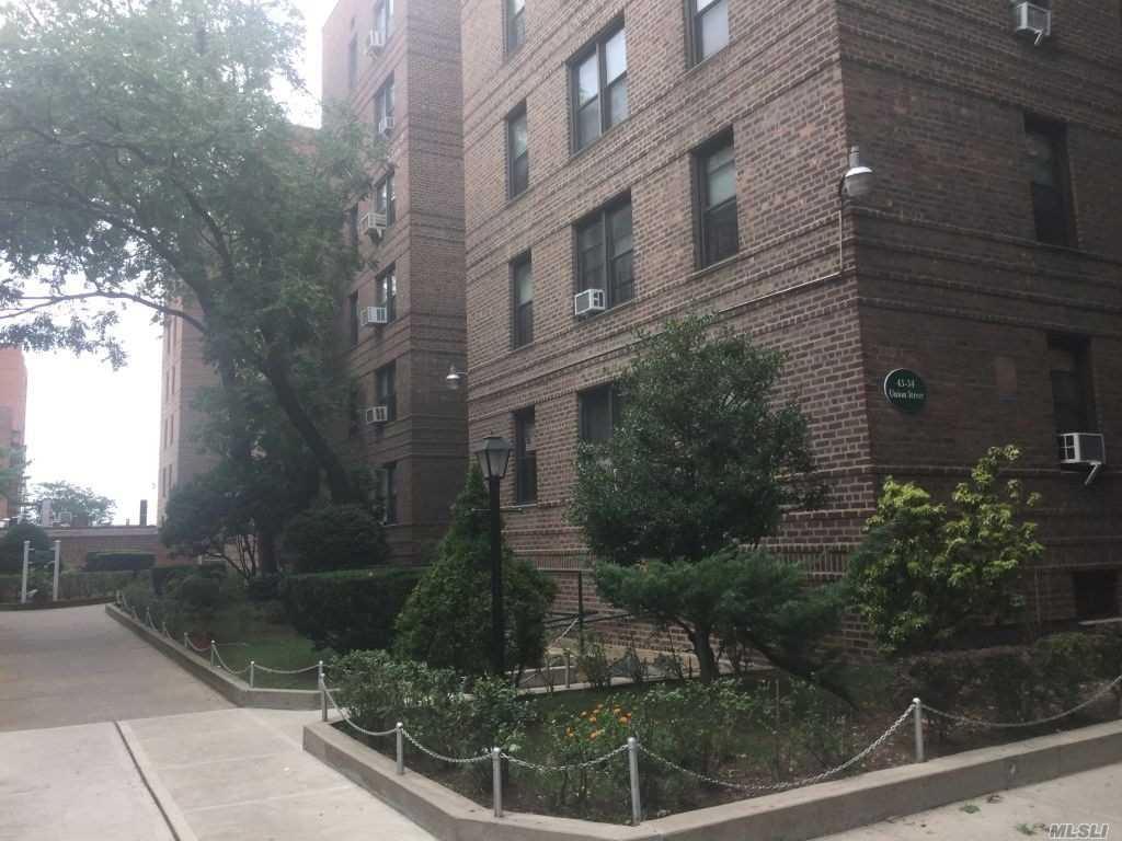 43-34 Union St - Photo 1