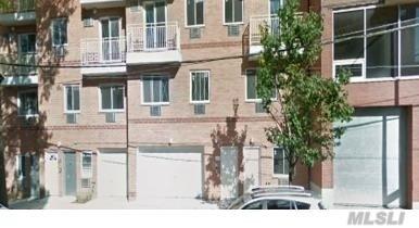 35-09 Leavitt St - Photo 1