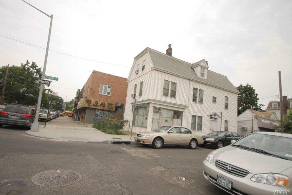 40-17 149th Pl - Photo 1