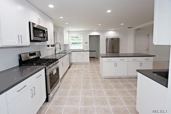 605 Glen Cove Rd - Photo 1