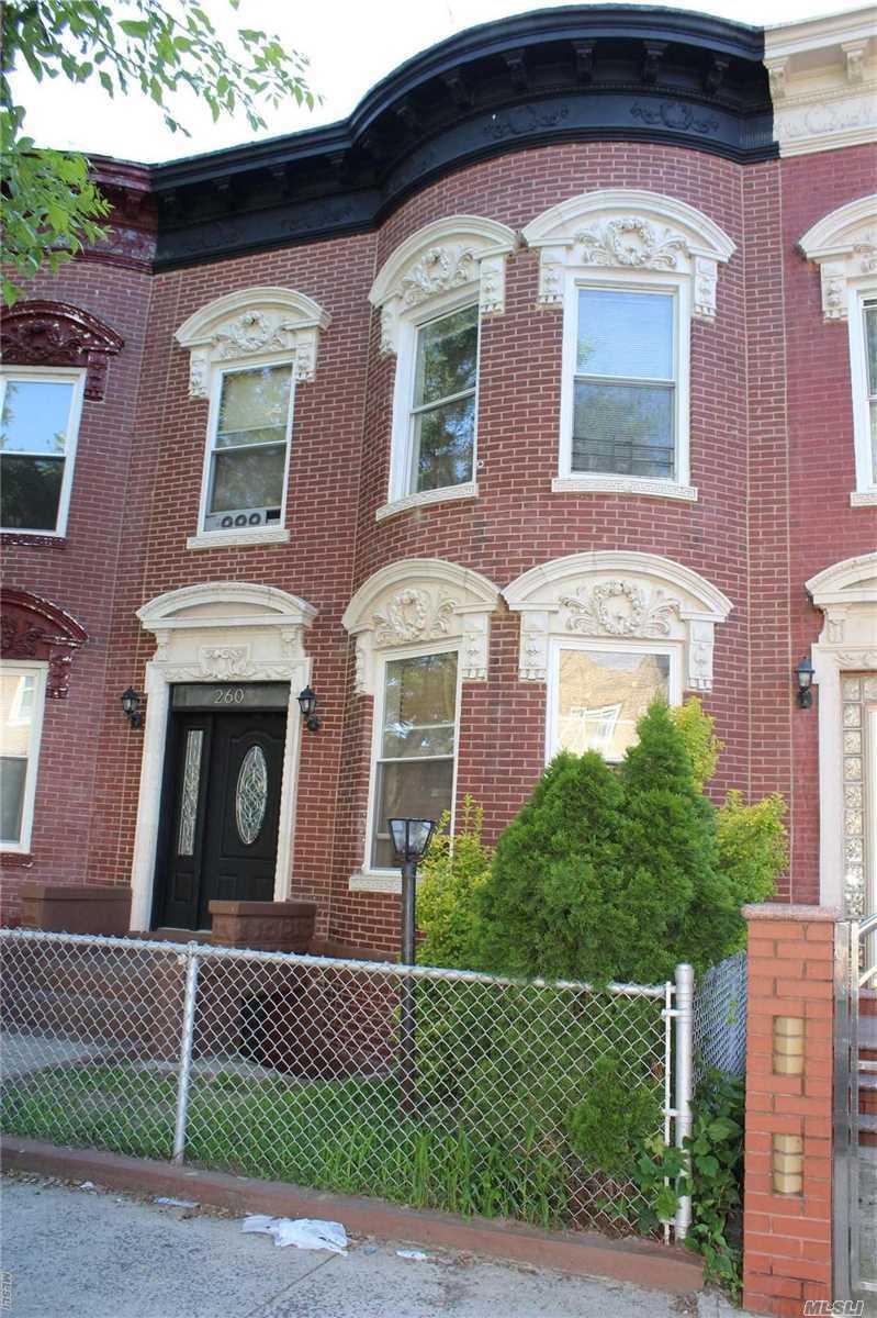 260 26 St - Photo 1