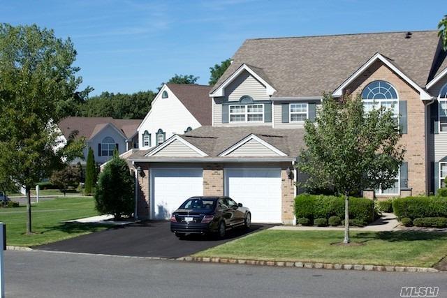 136 Village Green Dr - Photo 1