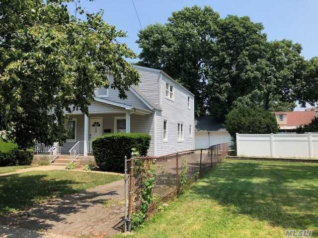 158 Rhodes Ave - Photo 1