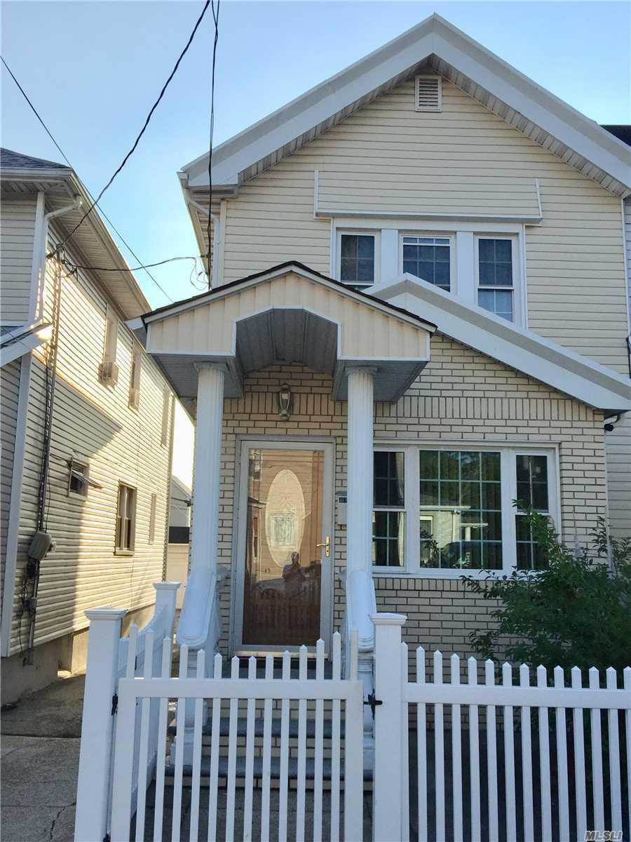 107-59 105 St - Photo 1