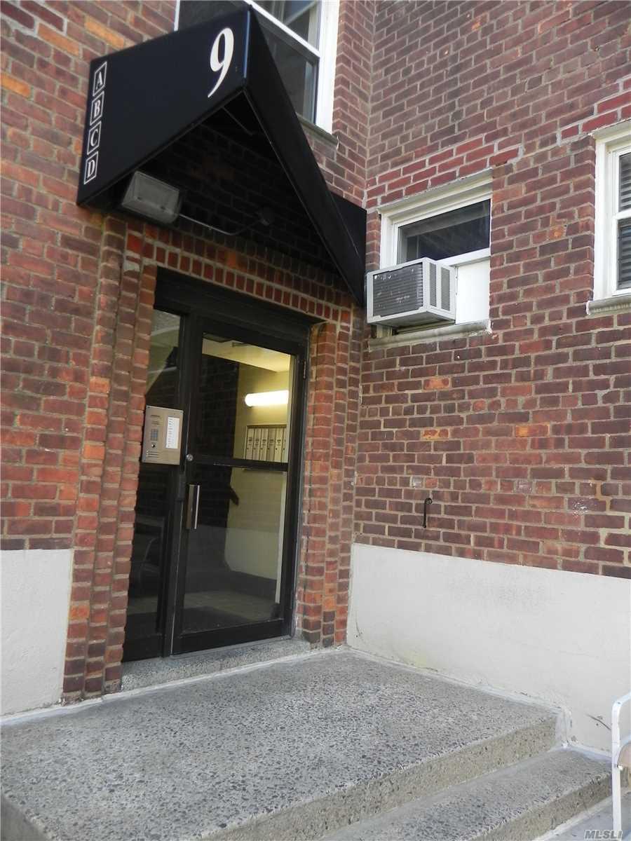 9 Schenck Ave - Photo 1