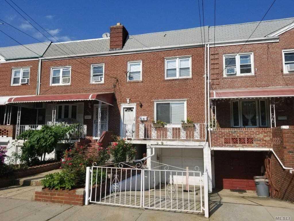 89-63 220 St - Photo 1