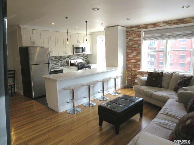 84-55 Daniels St - Photo 1