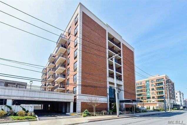 230 Broadway - Photo 1