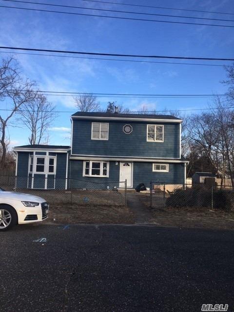 33 Nicoll Ave - Photo 1