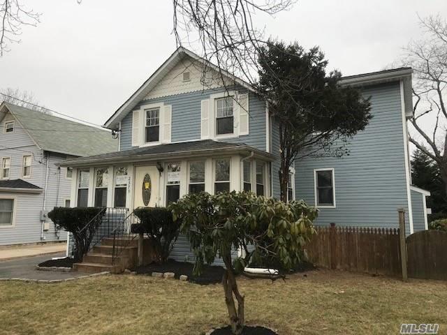 2373 Centre Ave - Photo 1