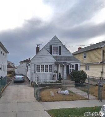 241-16 148 Rd - Photo 1