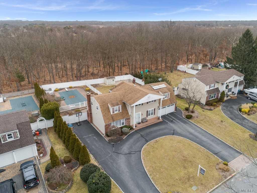 83 Wichard Blvd - Photo 1