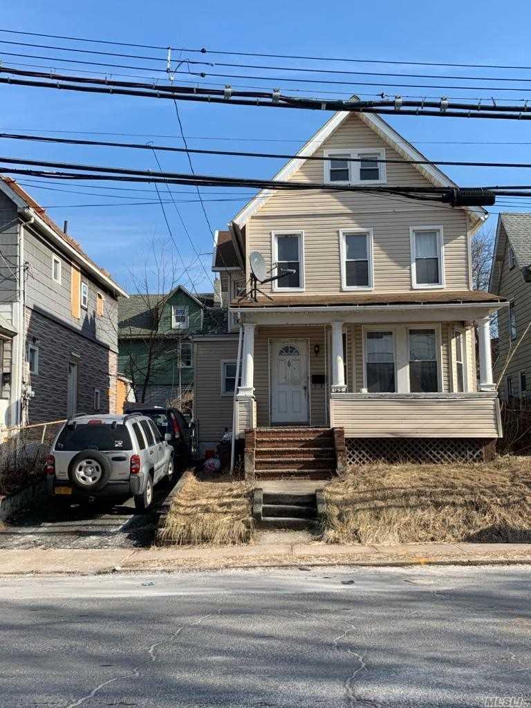 165 Nicholas Ave - Photo 1