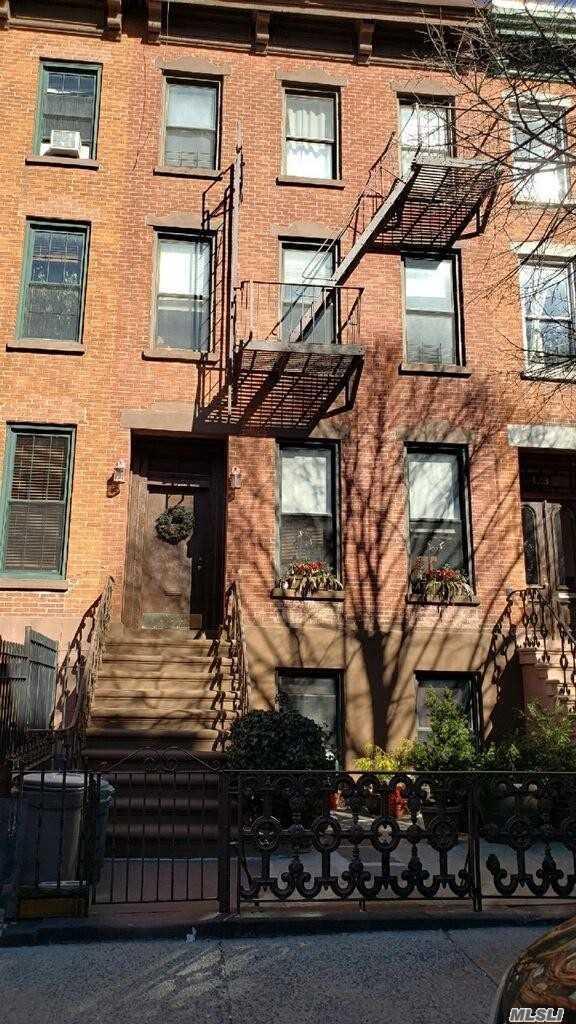 121 2 Nd St - Photo 1